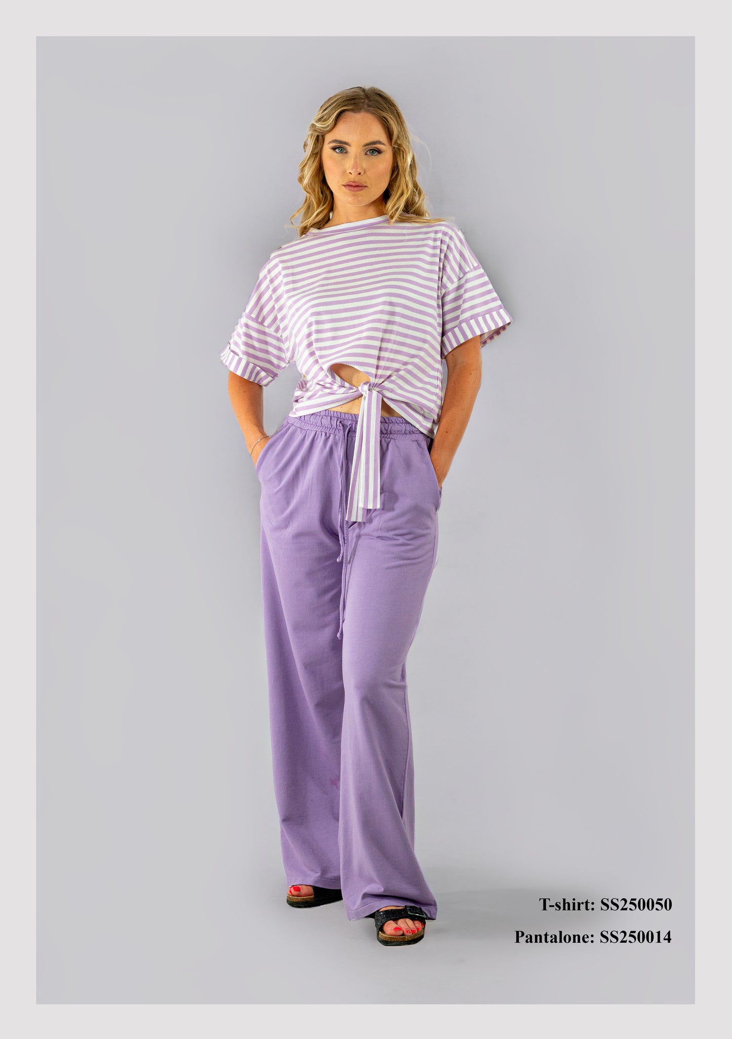 T-shirt con nodo in cotone jersey rigato